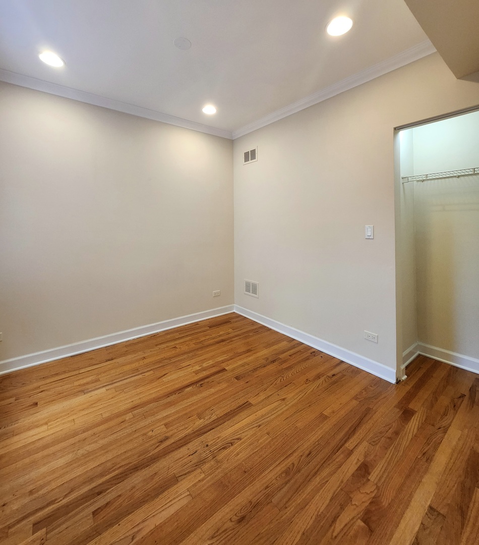 2856 West Rosemont Avenue, Unit 2 Chicago, IL 60659 - Photo 11 of 11