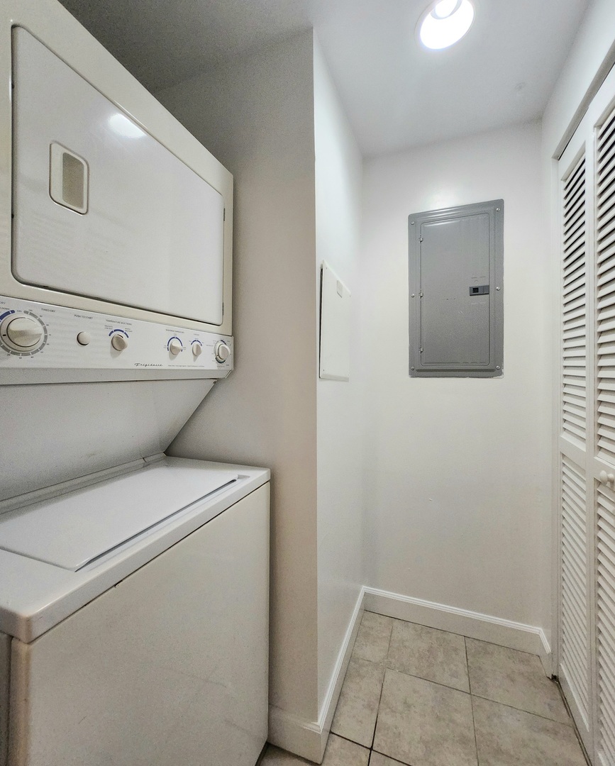 2856 West Rosemont Avenue, Unit 2 Chicago, IL 60659 - Photo 9 of 11