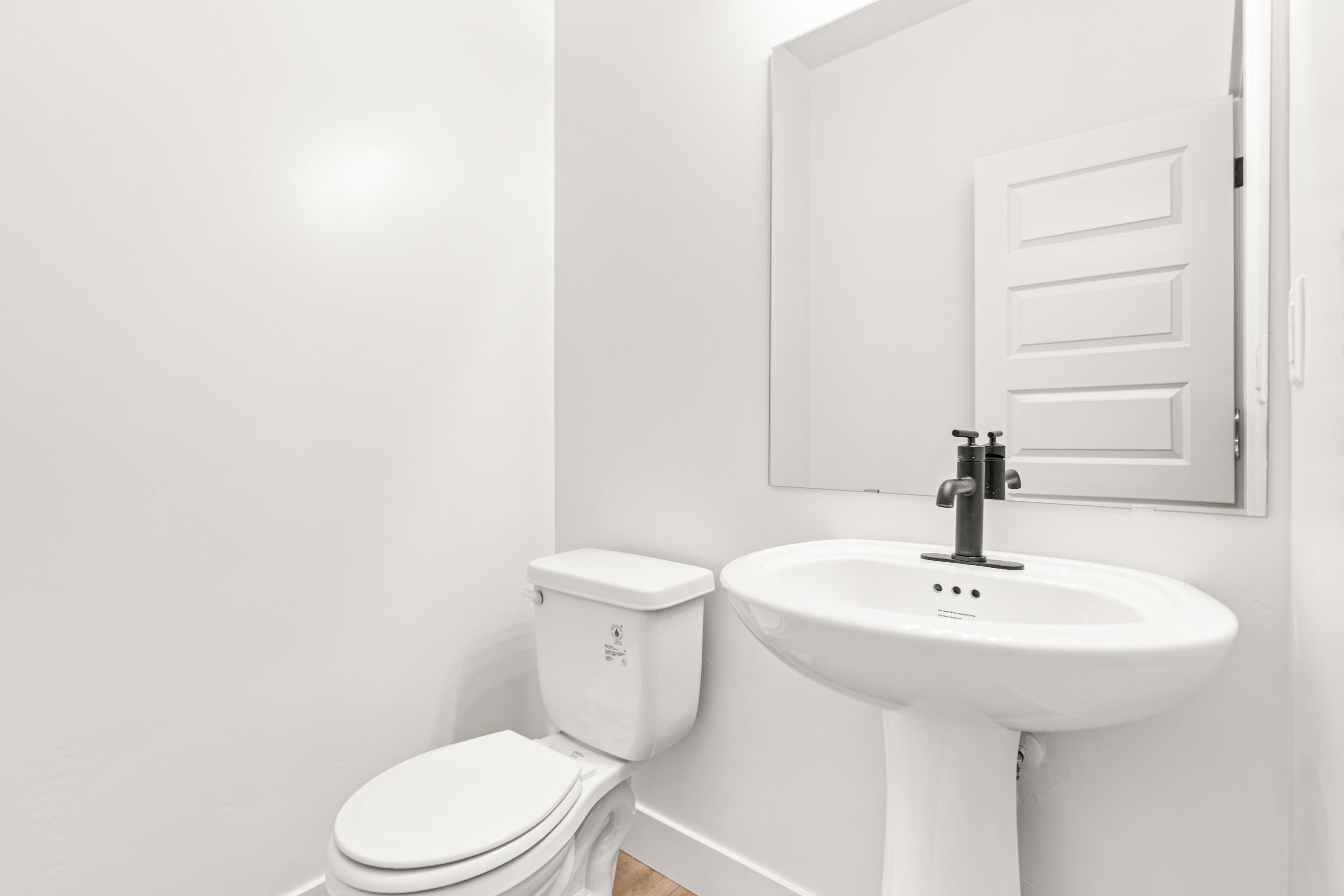 318 Southern View Street St. George, UT 84790 - Photo 4 of 25 DSC04837