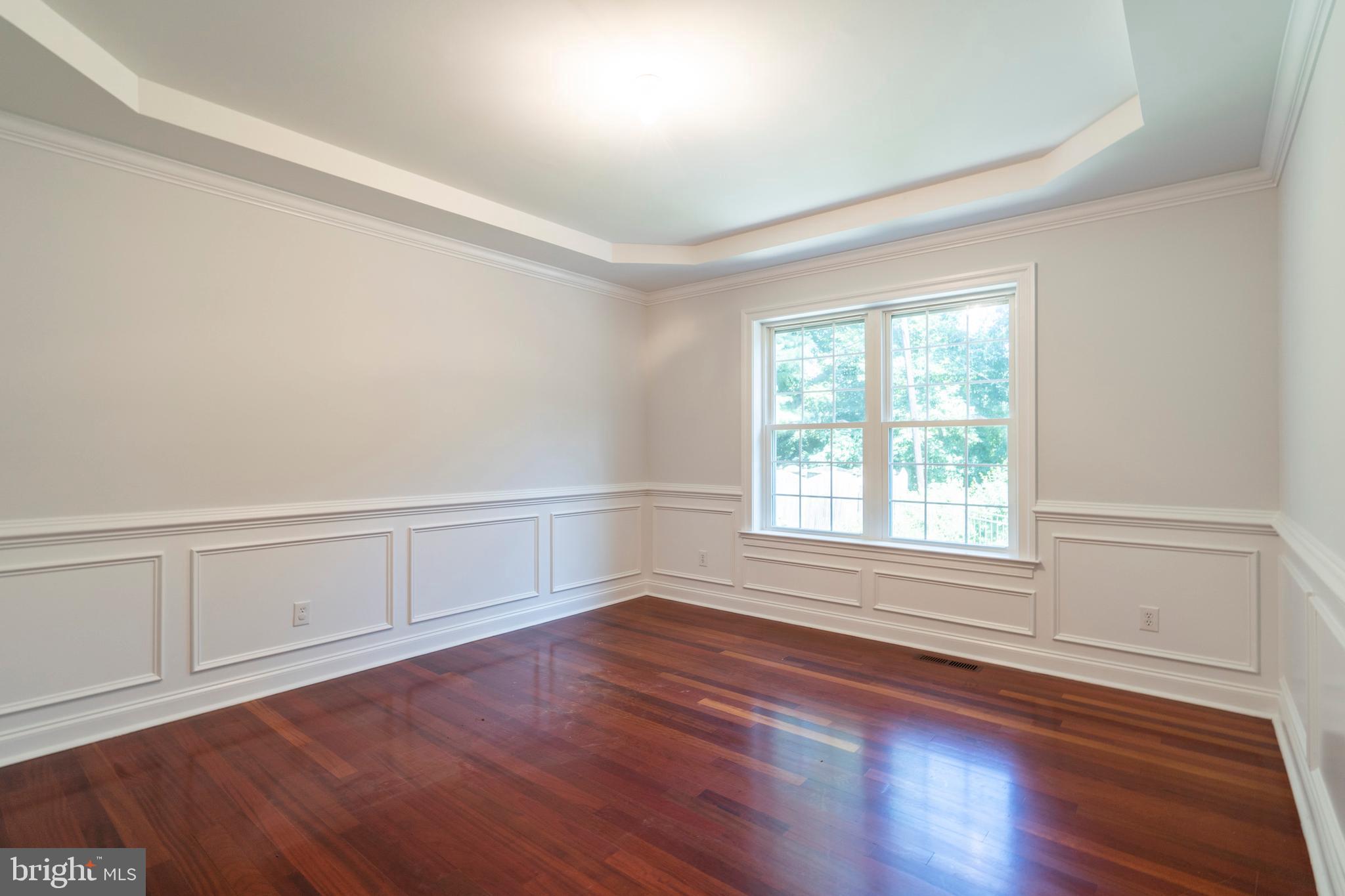 63 Eastwood Road Berwyn, PA 19312 - Photo 22 of 52 Dining room with tray ceiling