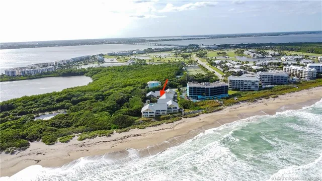$8,900 | 245 Northeast MacArthur Boulevard, Unit 12, Stuart, FL 34996