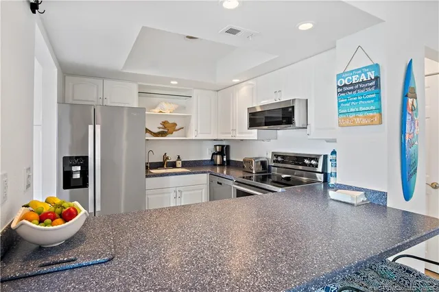 $8,900 | 245 Northeast MacArthur Boulevard, Unit 12, Stuart, FL 34996