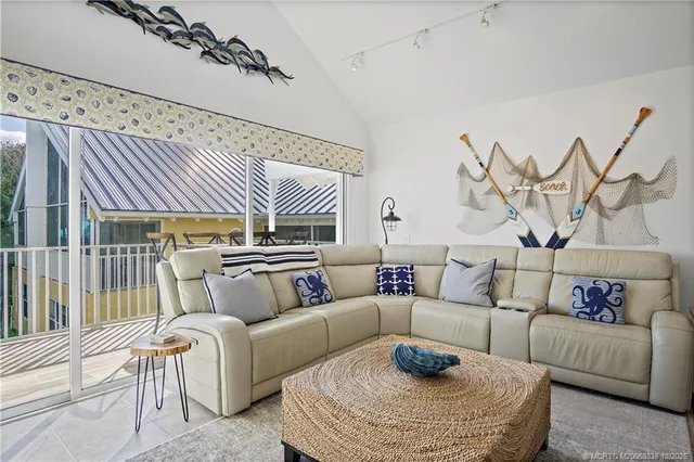 $8,900 | 245 Northeast MacArthur Boulevard, Unit 12, Stuart, FL 34996