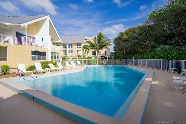 $8,900 | 245 Northeast MacArthur Boulevard, Unit 12, Stuart, FL 34996