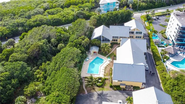 $8,900 | 245 Northeast MacArthur Boulevard, Unit 12, Stuart, FL 34996