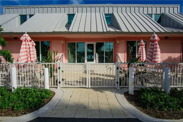 $8,900 | 245 Northeast MacArthur Boulevard, Unit 12, Jensen Beach, FL 34957