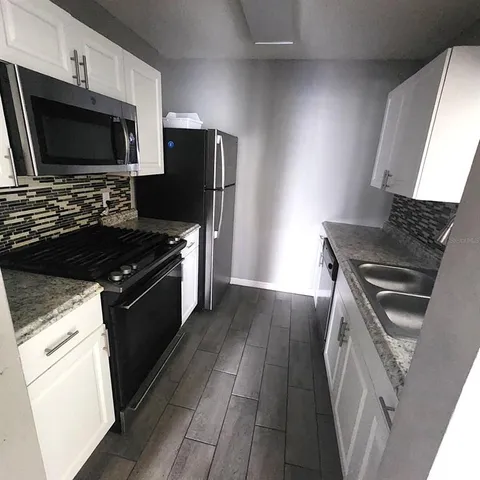 $1,400 | 2040 San Marcos Drive Southeast, Unit 105, Winter Haven, FL 33880