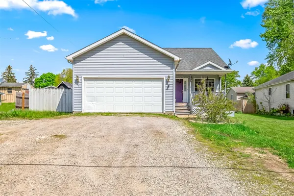 $219,900 | 70 Superior Street, Hillsdale, MI 49242