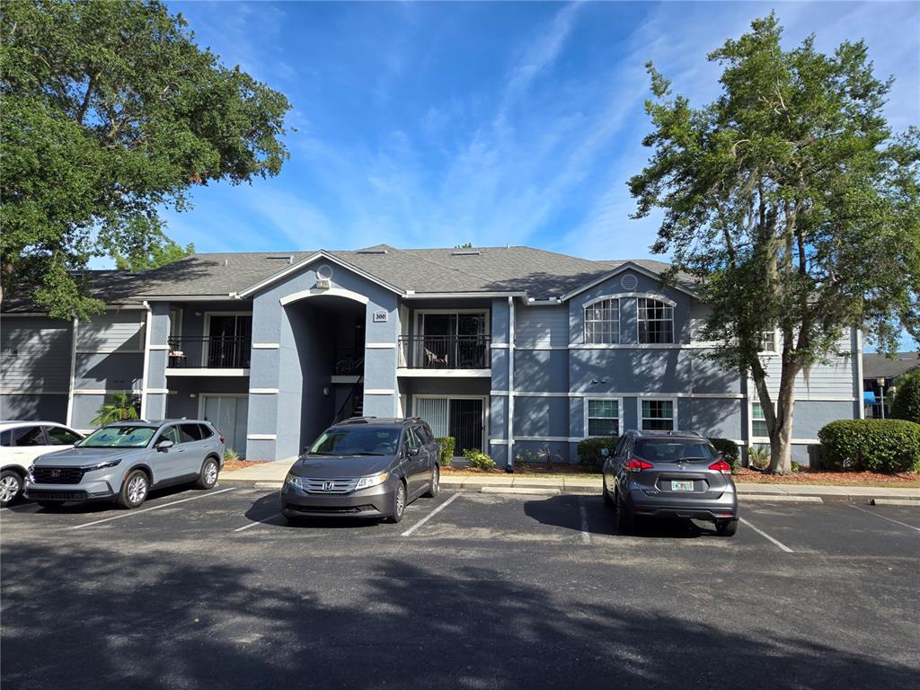3705 Southwest 27th Street, Unit 326 Gainesville, FL 32608 - Photo 3 of 25
