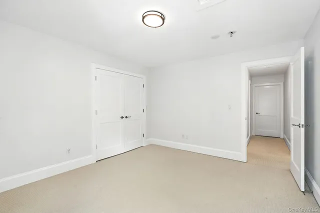 $2,390,000 | 6 Eaton Lane, Scarsdale, NY 10583