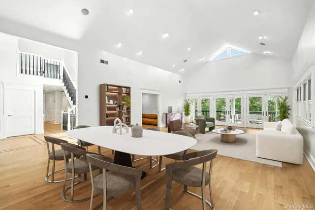 $2,390,000 | 6 Eaton Lane, Scarsdale, NY 10583