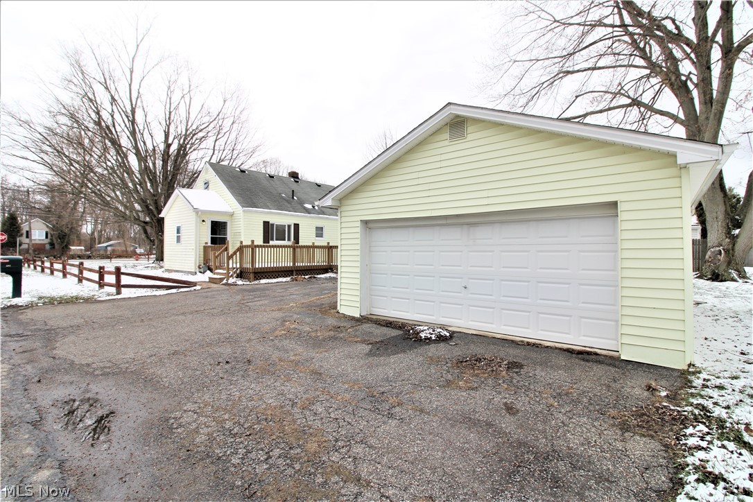 287 Hale Road Painesville, OH 44077 - Photo 5 of 15 Gallery Image 5