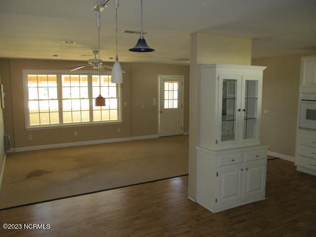 782 Pinecrest Road Bath, NC 27808 - Photo 7 of 20 Living Area