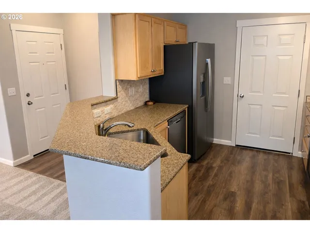 $309,000 | 14735 Southwest Beard Road, Unit 102, Beaverton, OR 97007