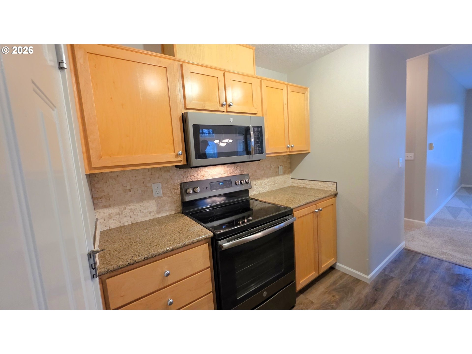 14735 Southwest Beard Road, Unit 102 Beaverton, OR 97007 - Photo 6 of 28