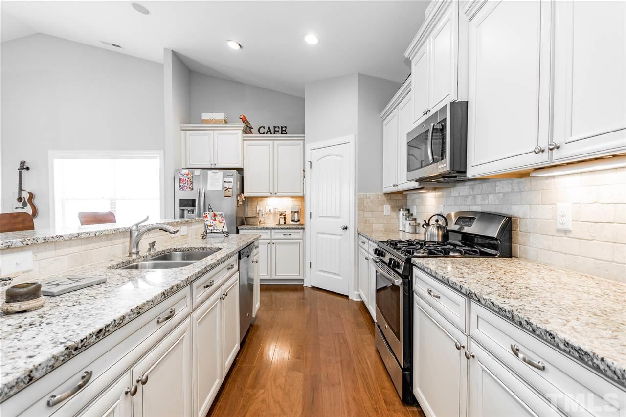 501 Quartz Valley Way Fuquay-Varina, NC 27526 - Photo 9 of 30