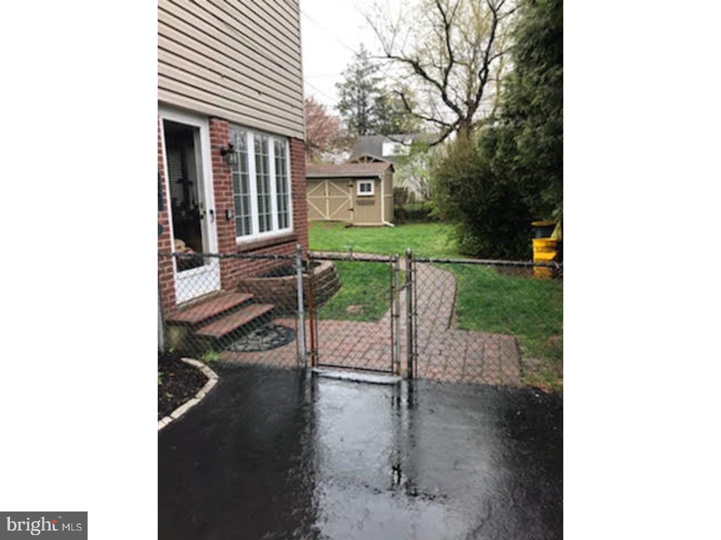 428 Claremont Road Springfield, PA 19064 - Photo 3 of 22
