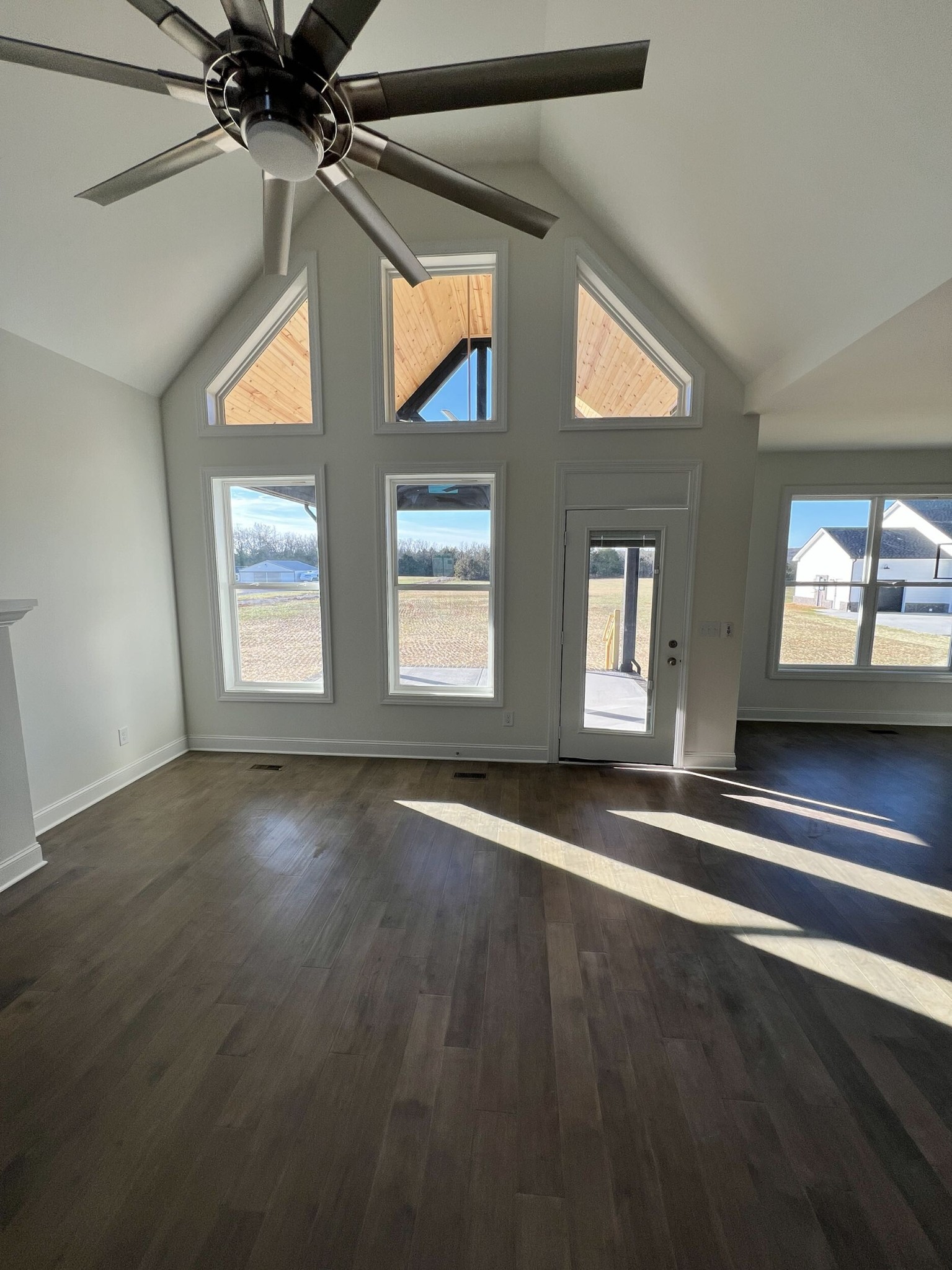 3677 Highship Road Murfreesboro, TN 37130 - Photo 9 of 59 Gallery Image 9