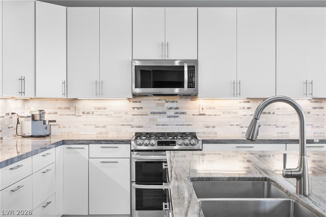 564 Ivy Spring Street Las Vegas, NV 89138 - Photo 12 of 50