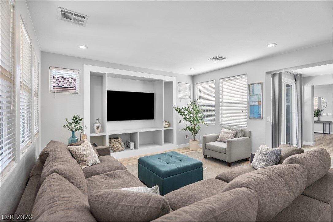 564 Ivy Spring Street Las Vegas, NV 89138 - Photo 9 of 50