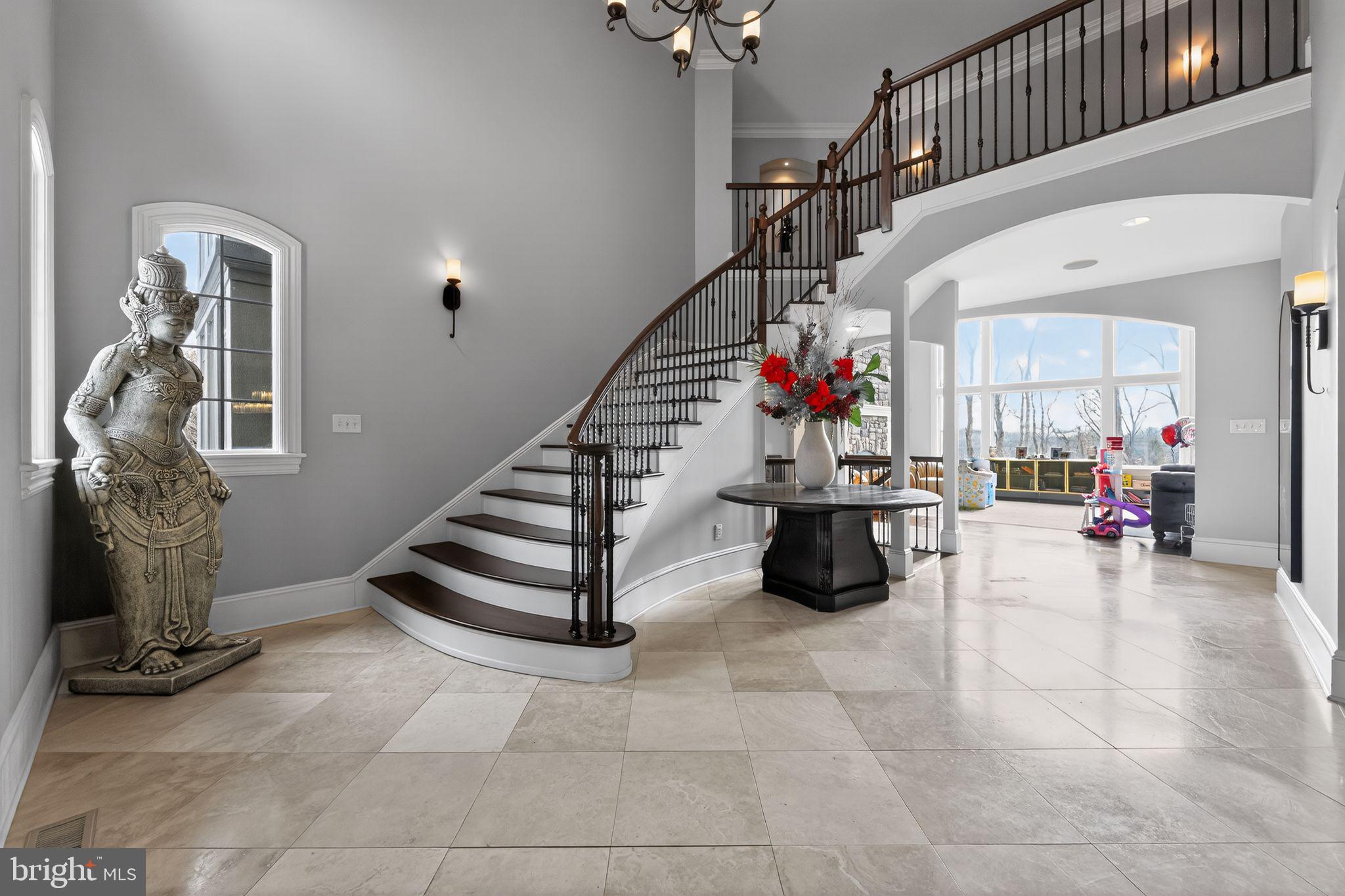 31 Barry Road Lambertville, NJ 08530 - Photo 8 of 52 Travertine flooring large format tiles