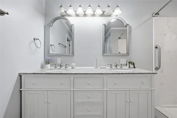 $329,000 | 1211 Overlook Court, Whitney, TX 76692