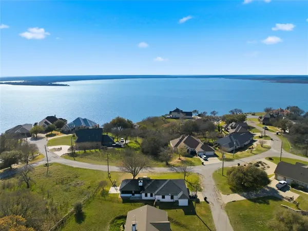 $329,000 | 1211 Overlook Court, Whitney, TX 76692