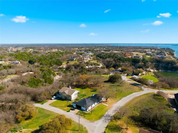 $329,000 | 1211 Overlook Court, Whitney, TX 76692