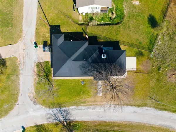 $329,000 | 1211 Overlook Court, Whitney, TX 76692