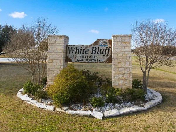 $329,000 | 1211 Overlook Court, Whitney, TX 76692