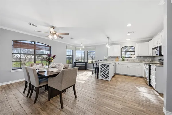 $329,000 | 1211 Overlook Court, Whitney, TX 76692