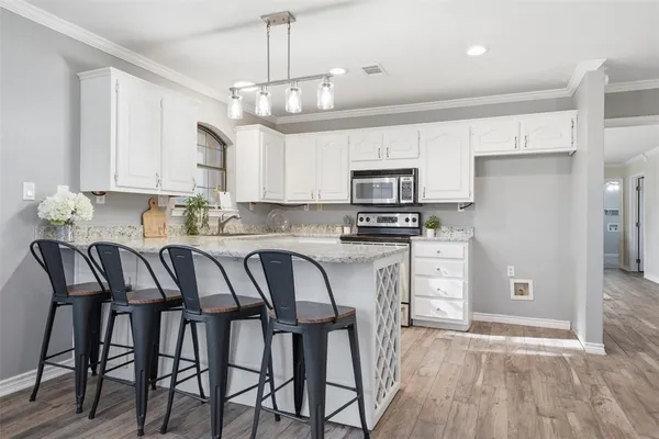 $329,000 | 1211 Overlook Court, Whitney, TX 76692