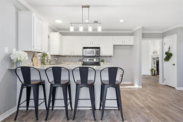 $329,000 | 1211 Overlook Court, Whitney, TX 76692