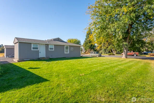 a view of outdoor space yard and patio