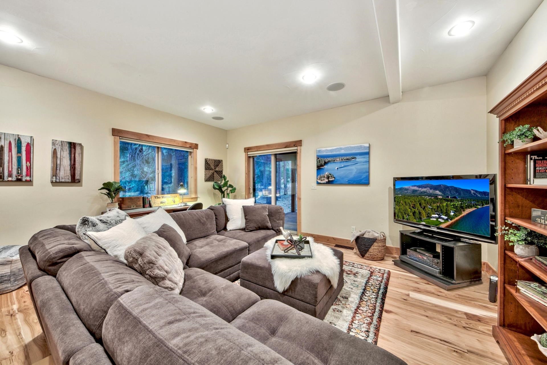 11640 Baden Road Truckee, CA 96161 - Photo 17 of 21 Gallery Image 17