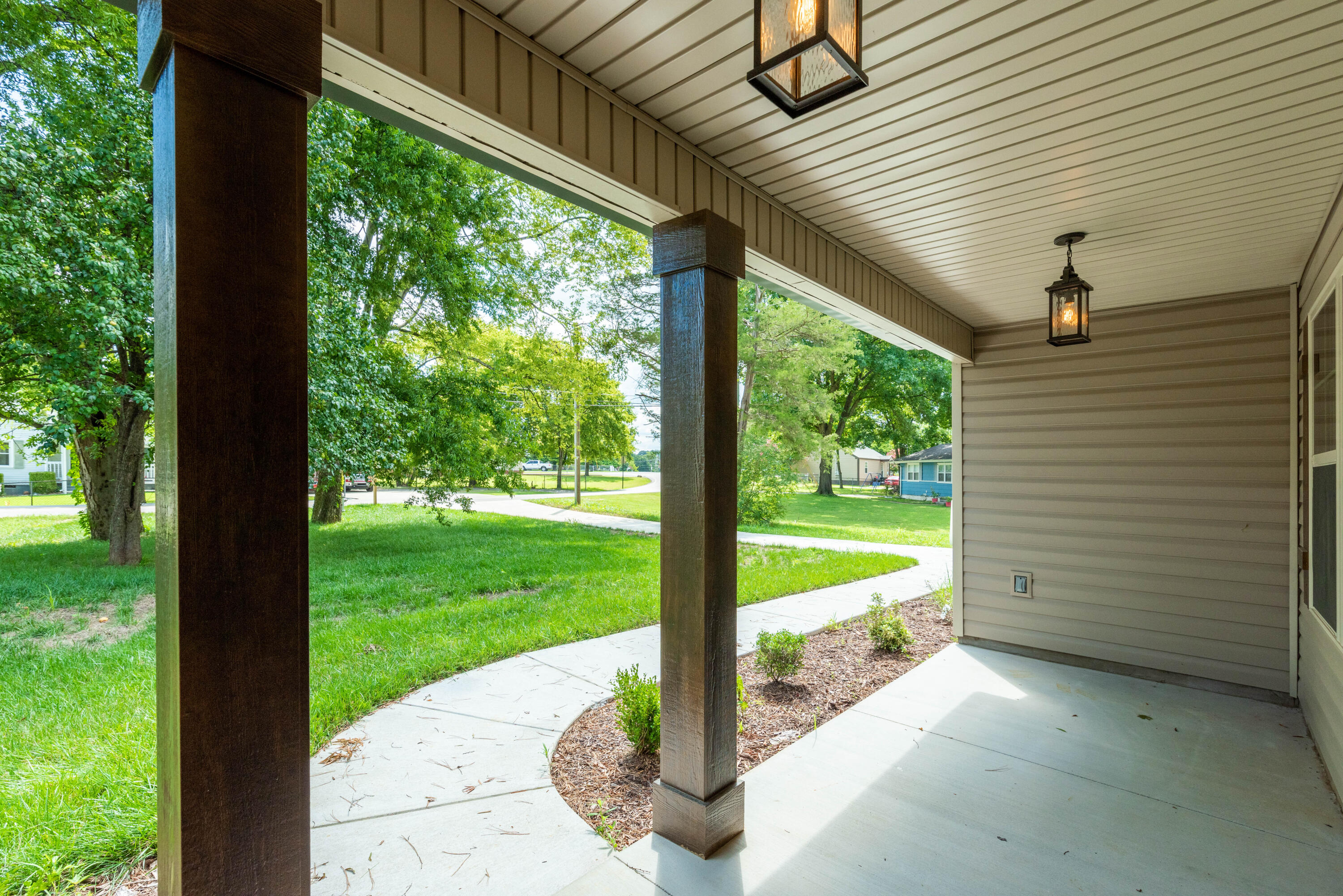 414 Forrest Road Fort Oglethorpe, GA 30742 - Photo 7 of 36 DSC_5881