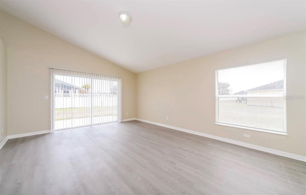 10456 Clarion Street Spring Hill, FL 34608 - Photo 7 of 11