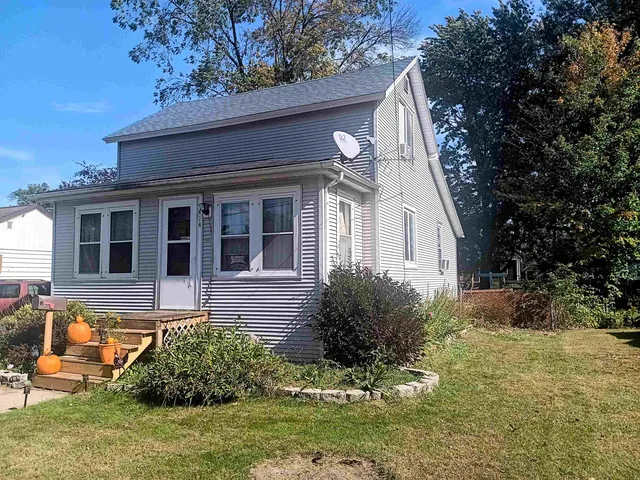 $144,900 | 414 North Lafayette Street, Shawano, WI 54166
