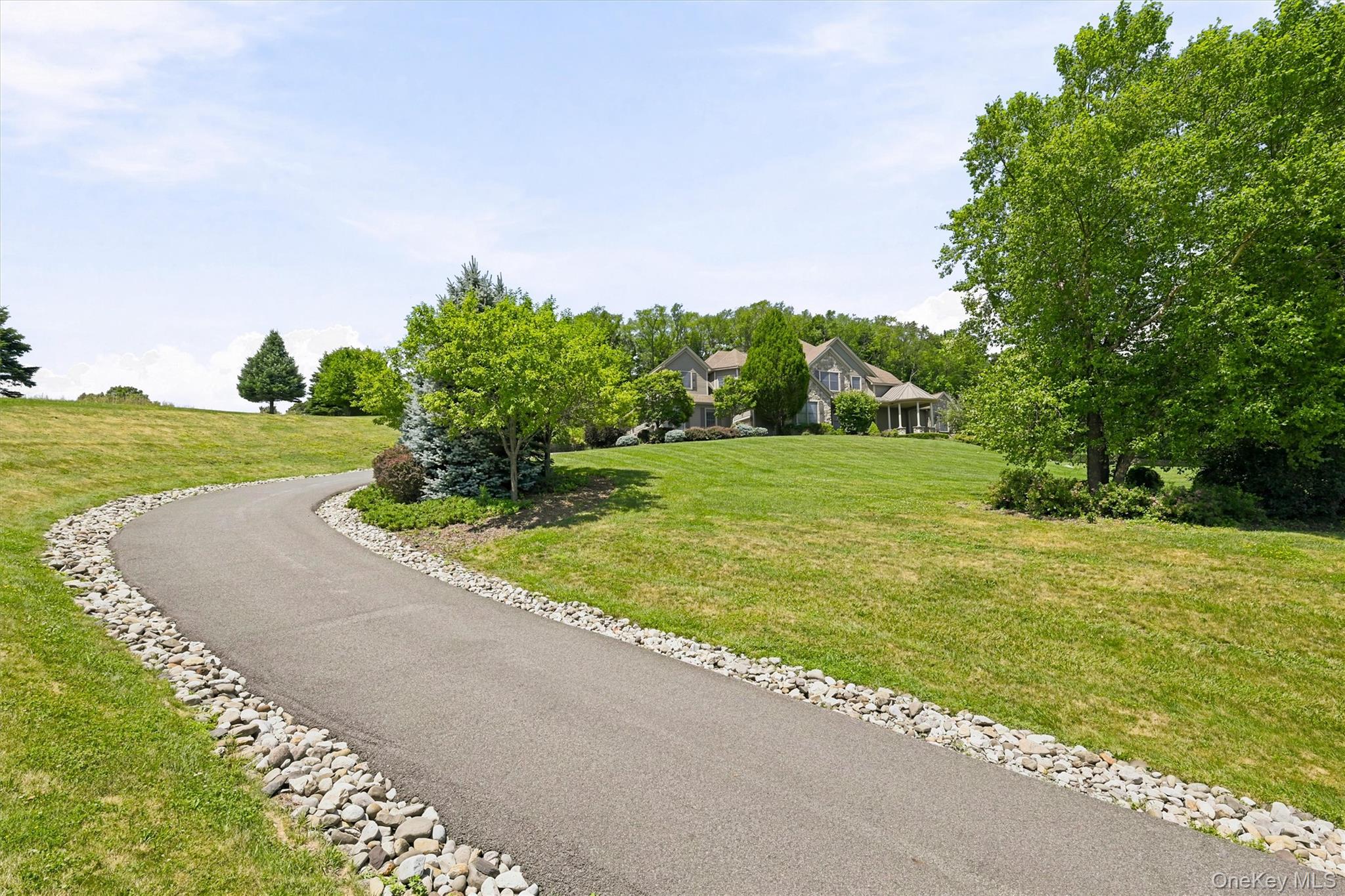 11 Manno Farm Road Warwick, NY 10990 - Photo 46 of 47 Driveway approach