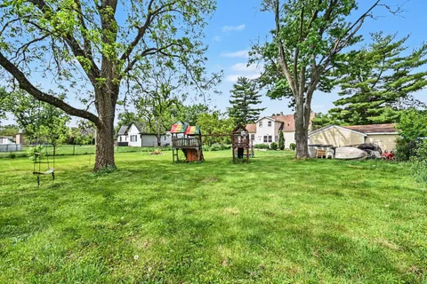 $499,995 | 8901 Elm Avenue, Burr Ridge, IL 60527