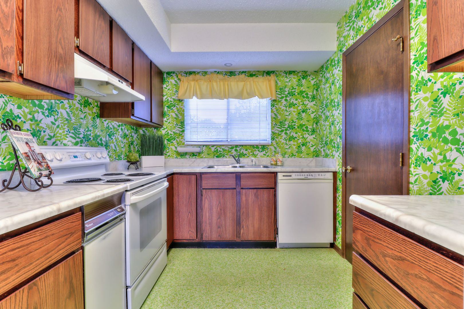 814 Phoenix Drive Champaign, IL 61820 - Photo 11 of 29