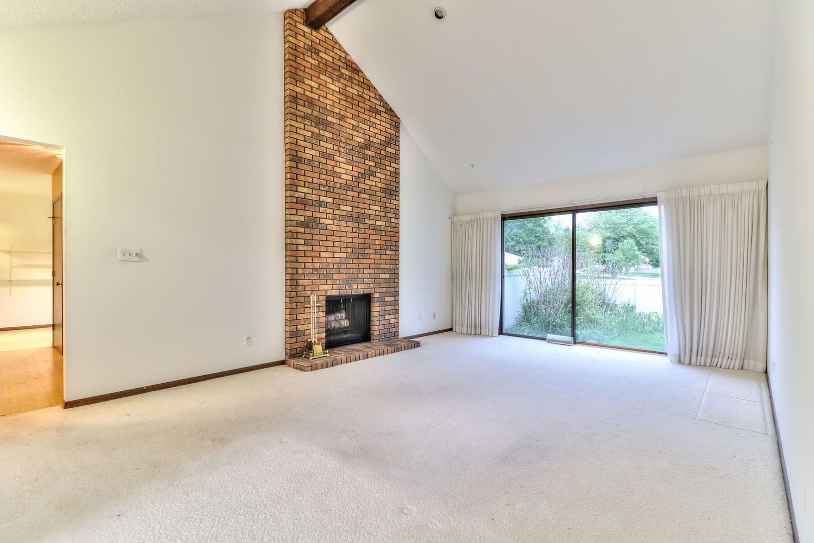 814 Phoenix Drive Champaign, IL 61820 - Photo 4 of 29