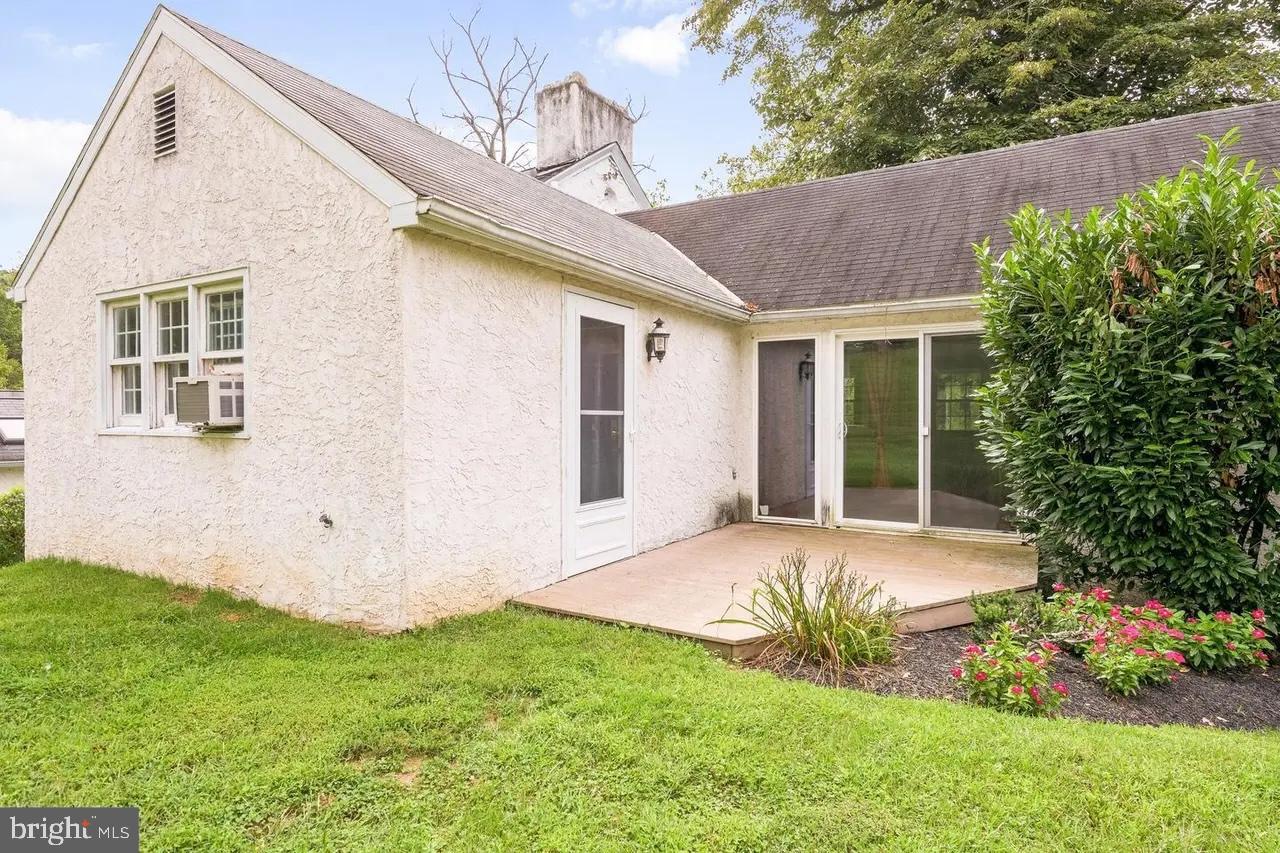 908 Lincoln Road Phoenixville, PA 19460 - Photo 3 of 26 a front view of house with yard