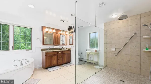 $1,090,000 | 908 Lincoln Road, Phoenixville, PA 19460