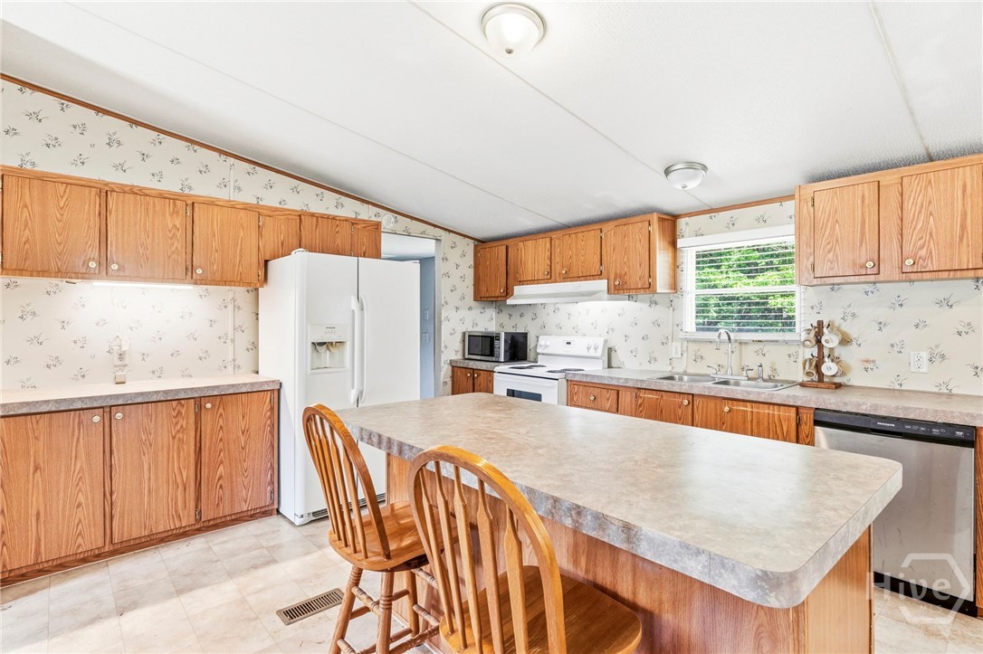 179 Pearl Davis Road Springfield, GA 31329 - Photo 9 of 42