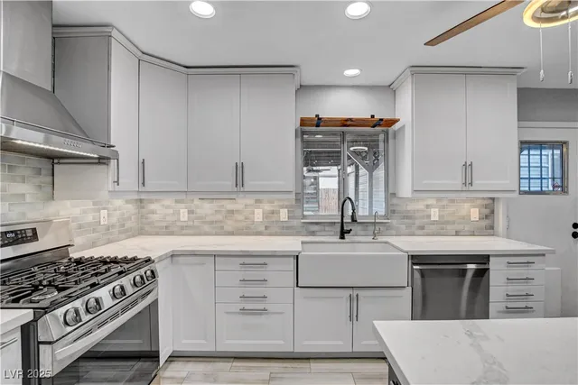 $2,500 | 443 National Street, Henderson, NV 89015