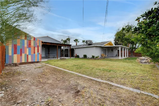 $2,500 | 443 National Street, Henderson, NV 89015