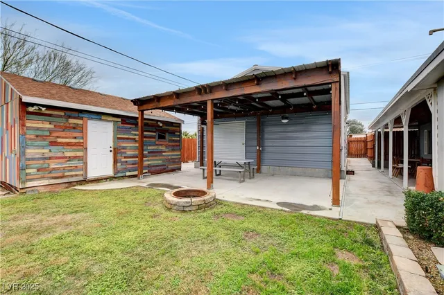 $2,500 | 443 National Street, Henderson, NV 89015