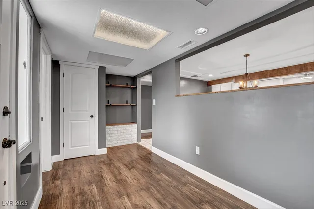 $2,500 | 443 National Street, Henderson, NV 89015