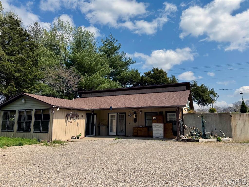 14671 Frontage Road Dexter, MO 63841 - Photo 1 of 23